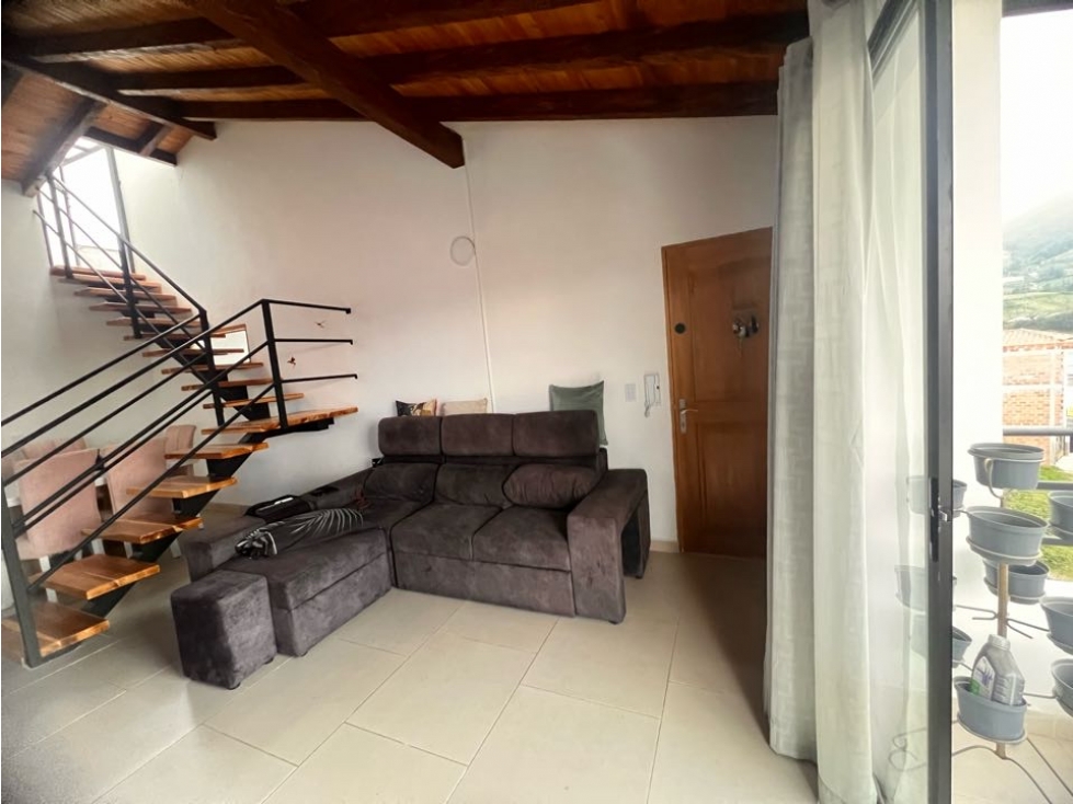 HERMOSO APARTAMENTO CON MANSARDA EN VENTA EN CUARTO PISO - LINDA VISTA — foto 5