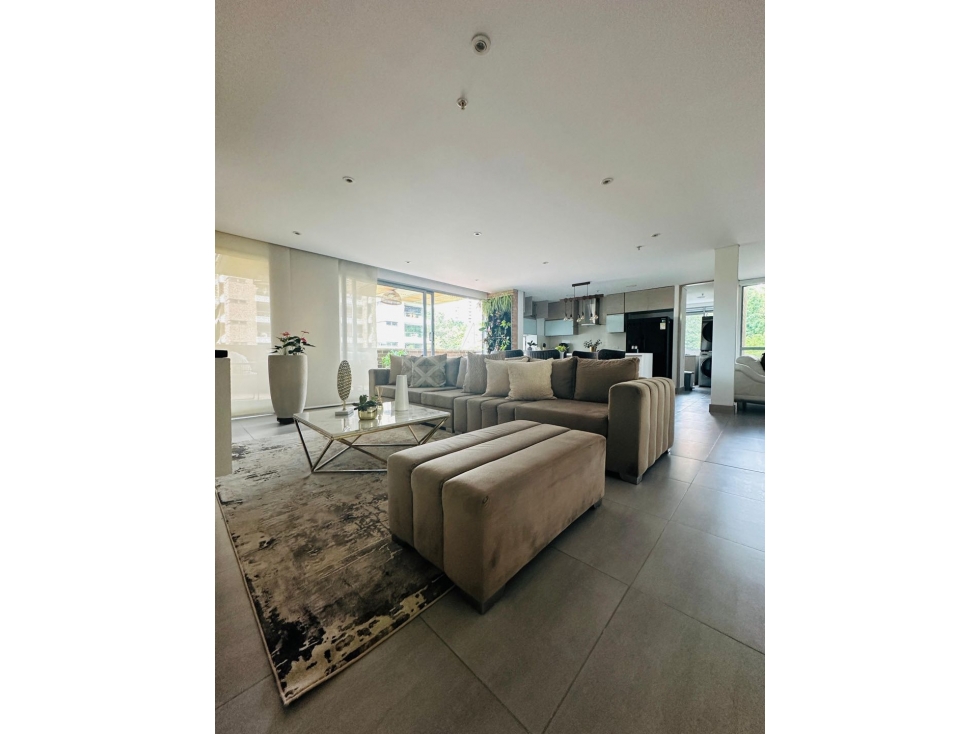 Se Arriendo apartamento amoblado con dos terrazas Poblado-Provenza — foto 5
