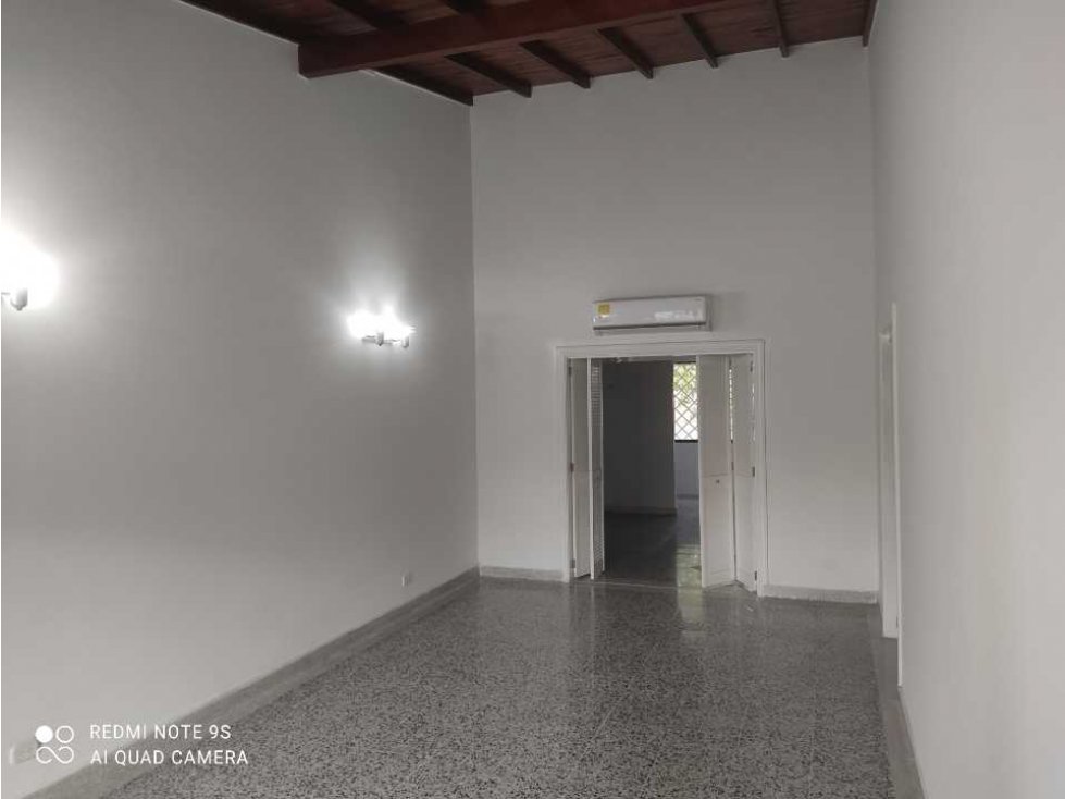 Hermoso apartamento de 3 cuartos cerca CC viva — foto 3
