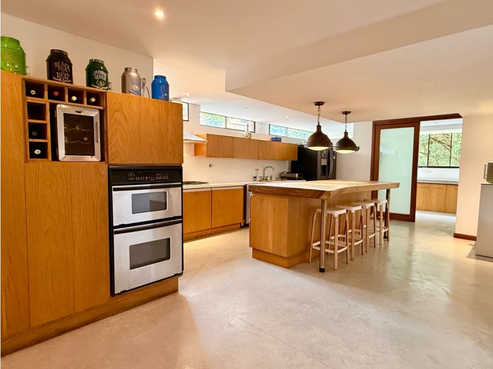 Hermoso apartamento de gran formato en La Inferior
