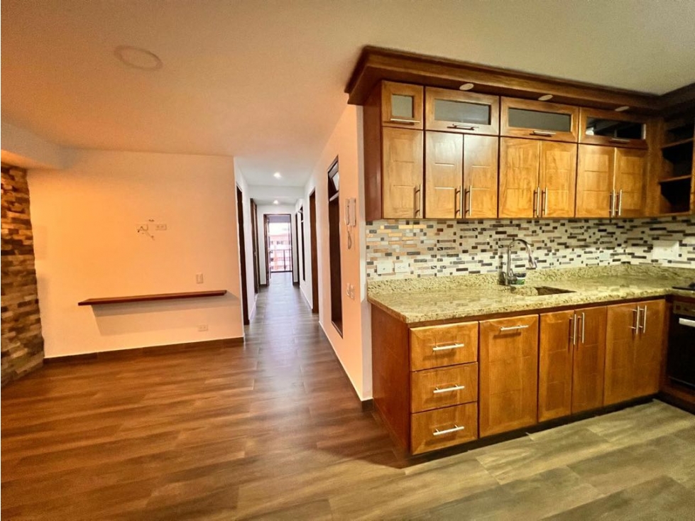 HERMOSO APARTAMENTO DE LUJO EN VENTA EN UNIDAD CERRADA -CARMEN VIBORAL — foto 2