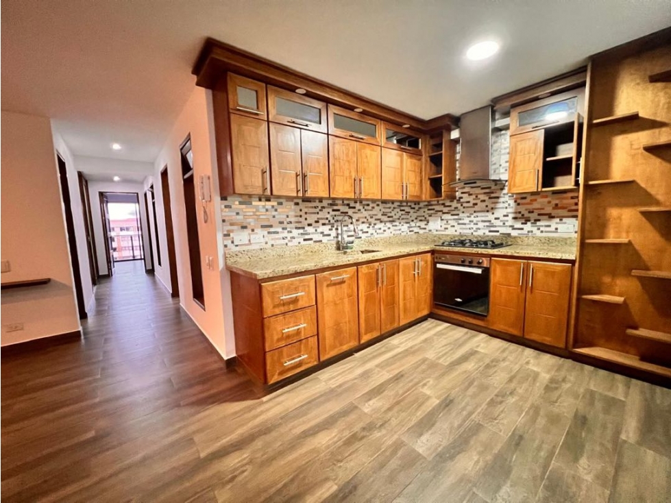 HERMOSO APARTAMENTO DE LUJO EN VENTA EN UNIDAD CERRADA -CARMEN VIBORAL — foto 3