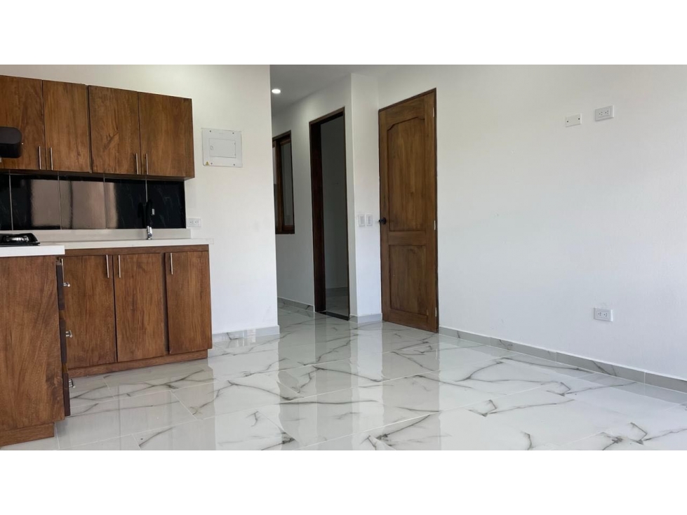 HERMOSO APARTAMENTO DE OPORTUNIDAD EN SEGUNDO PISO ~ CAMPO ALEGRE. — foto 3
