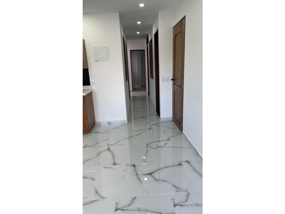 HERMOSO APARTAMENTO DE OPORTUNIDAD EN SEGUNDO PISO ~ CAMPO ALEGRE. — foto 4