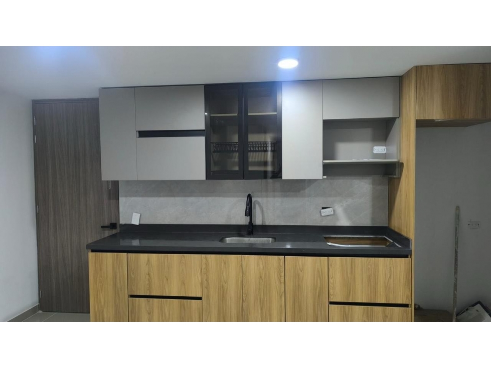 HERMOSO APARTAMENTO DE OPORTUNIDAD EN VENTA ~ EL CARMEN DE VÍBORAL ANT — foto 3