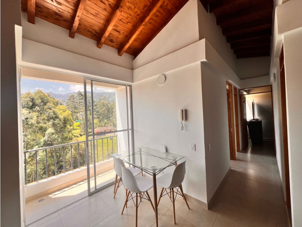 HERMOSO APARTAMENTO DE OPORTUNIDAD EN VENTA CON LINDA VISTA - CARMEN V — foto 3