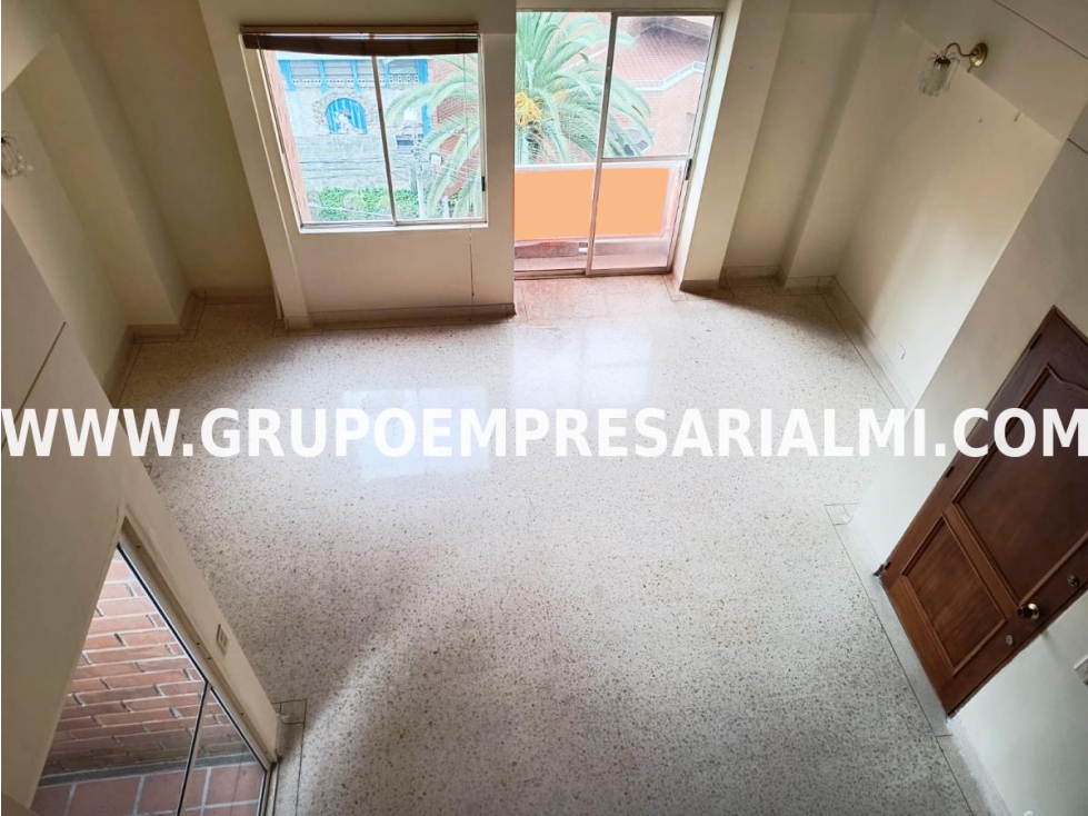 HERMOSO APARTAMENTO DÚPLEX EN VENTA - SECTOR LAURELES COD: 31090