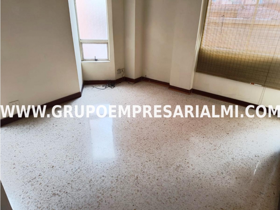 HERMOSO APARTAMENTO DÚPLEX EN VENTA - SECTOR LAURELES COD: 31090 — foto 5