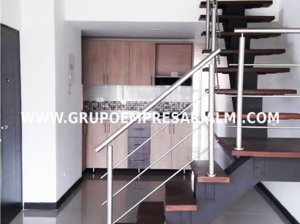 HERMOSO APARTAMENTO DÚPLEX EN VENTA - SECTOR LAURELES COD: 32066
