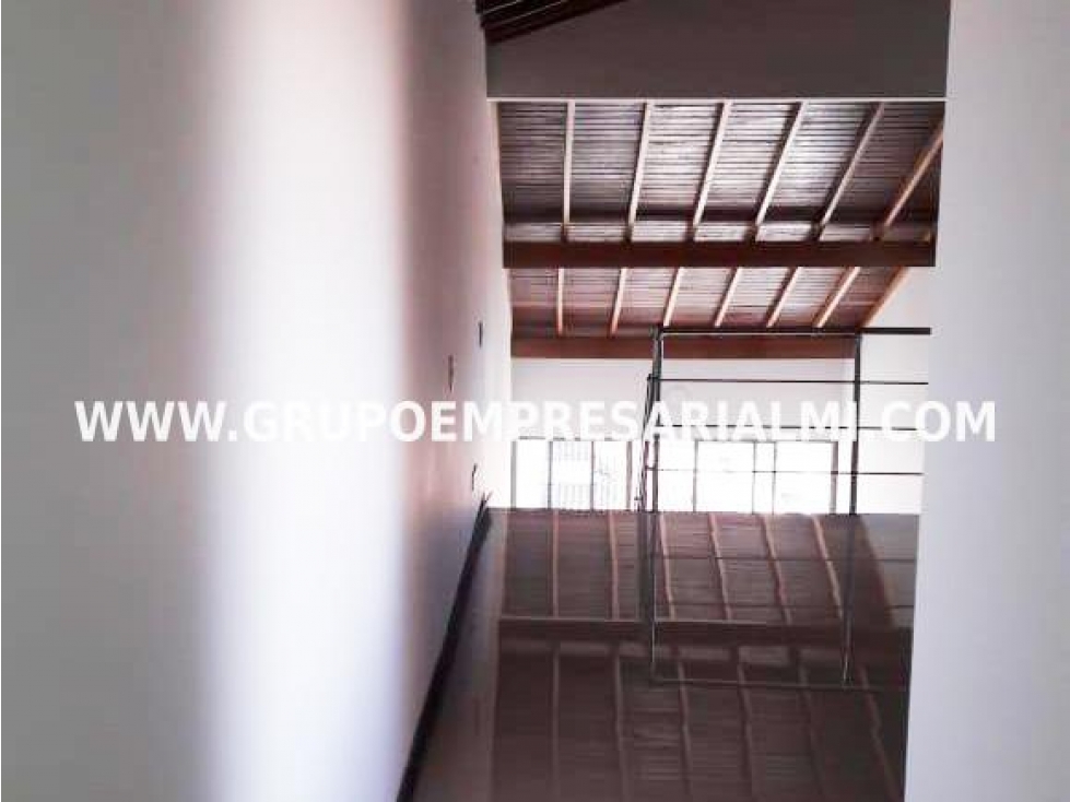 HERMOSO APARTAMENTO DÚPLEX EN VENTA - SECTOR LAURELES COD: 32066 — foto 6