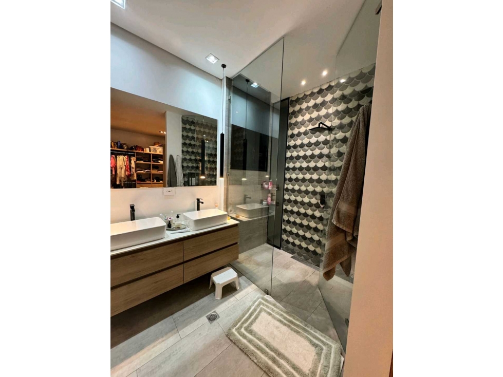 HERMOSO APARTAMENTO EL POBLADO TAN SOLO 5 MINUTOS CAMINANDO — foto 4