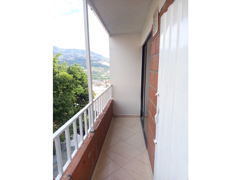 HERMOSO APARTAMENTO EN ALTOS DE NIQUIA EXCELENTE UBICACIÓN