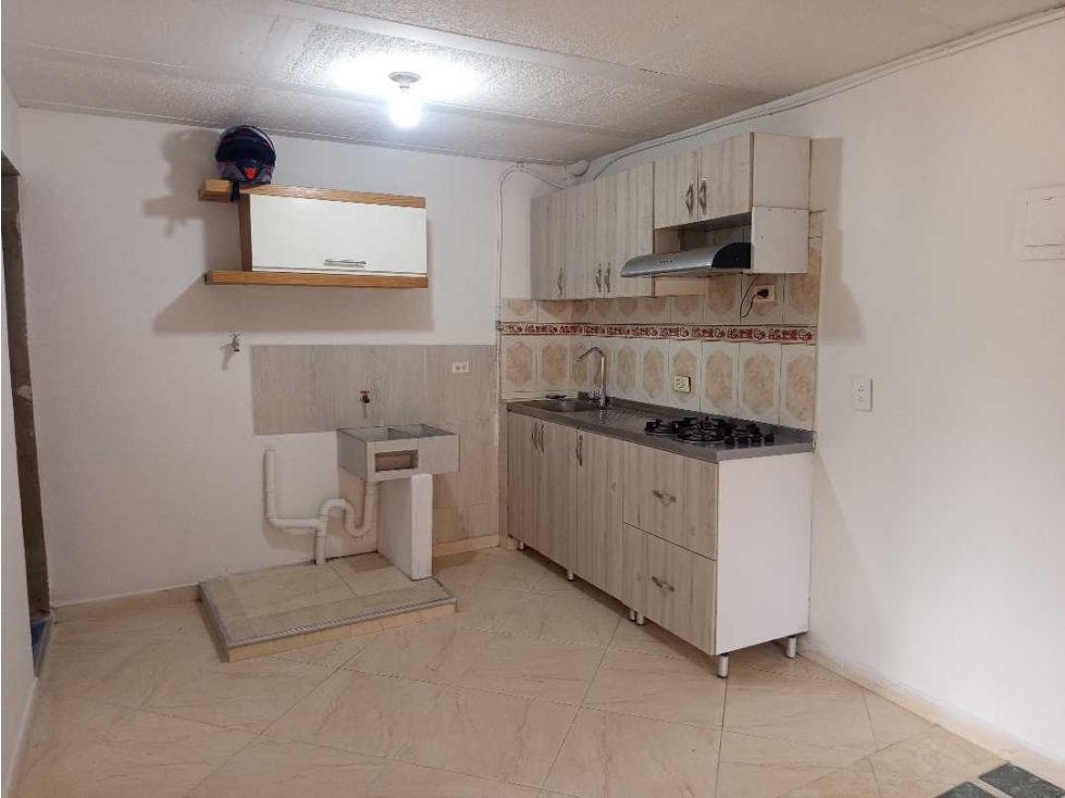 HERMOSO APARTAMENTO EN ALTOS DE NIQUIA EXCELENTE UBICACIÓN — foto 3