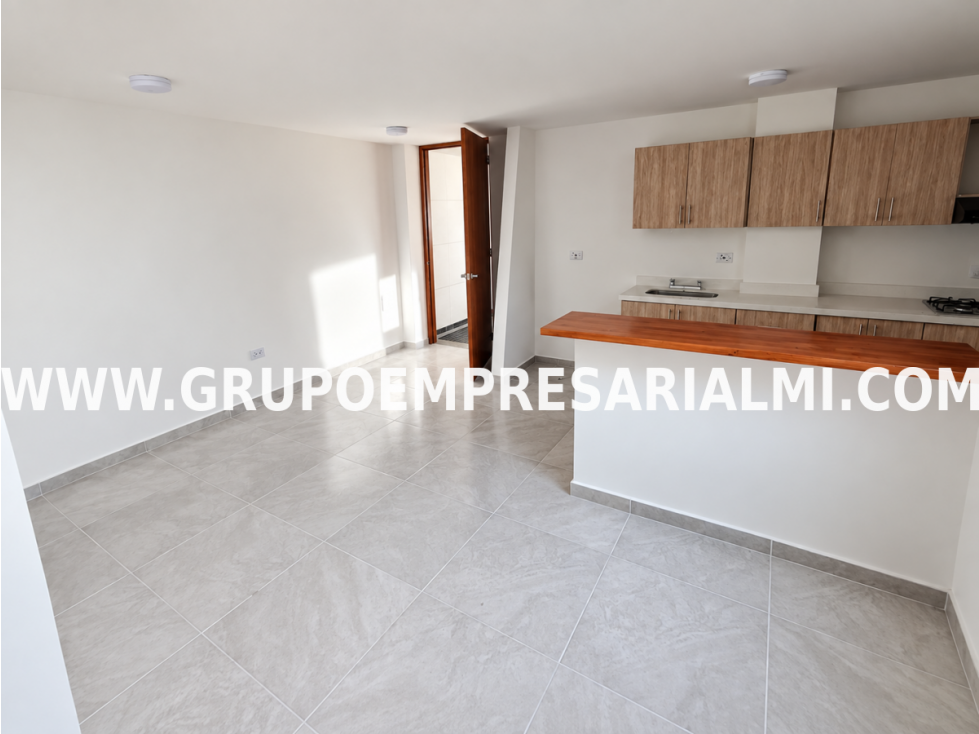 HERMOSO APARTAMENTO EN ARRIENDO - SECTOR SAN BERNARDO COD: 34094 — foto 4