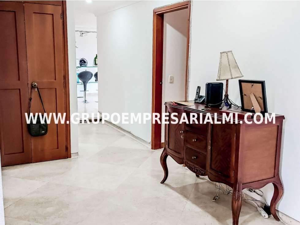 HERMOSO APARTAMENTO EN ARRIENDO - SECTOR POBLADO COD: 29398 — foto 3