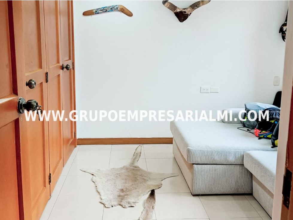 HERMOSO APARTAMENTO EN ARRIENDO - SECTOR POBLADO COD: 29398 — foto 4