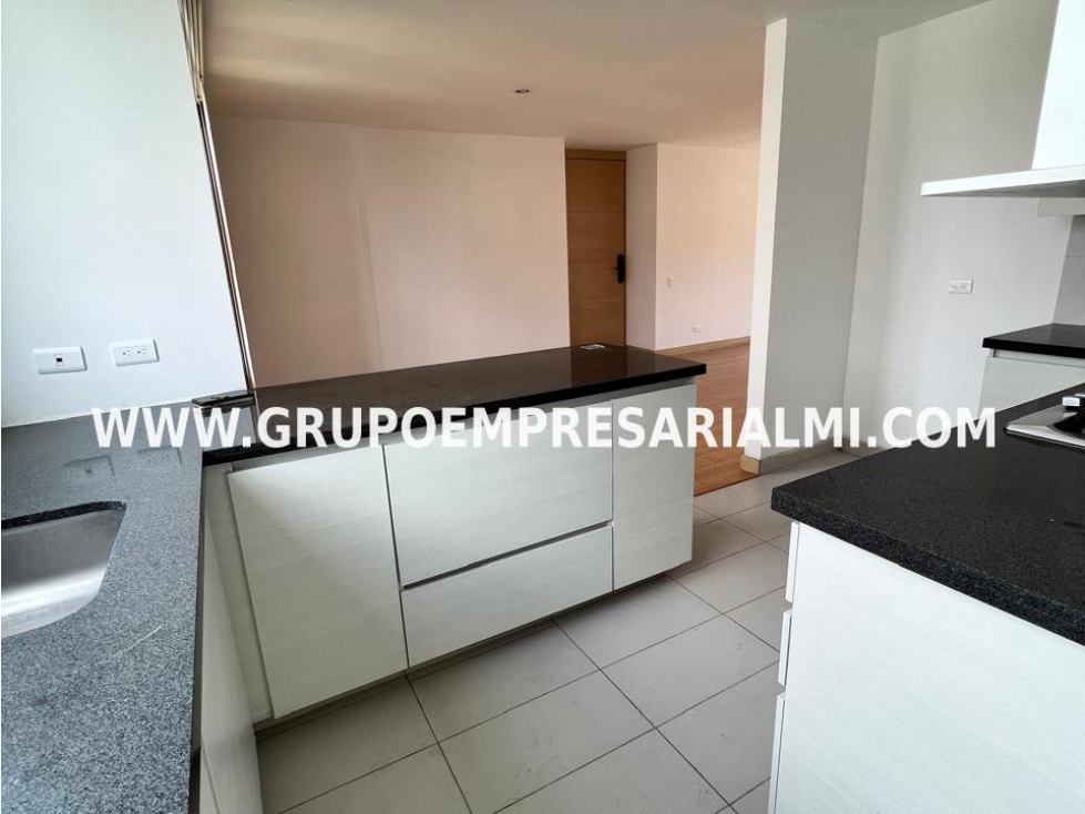 HERMOSO APARTAMENTO EN ARRIENDO EN EL SECTOR DE CASTROPOL COD: 30410