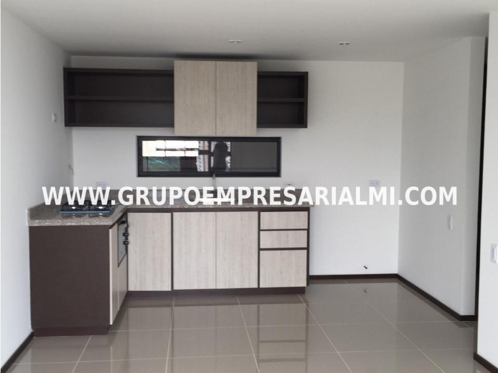 HERMOSO APARTAMENTO EN ARRIENDO - SECTOR ENTREAMIGOS COD: 30438