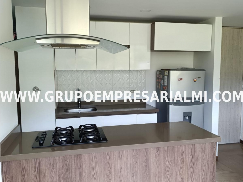 HERMOSO APARTAMENTO EN ARRIENDO - SECTOR LAS LOMITAS COD: 30824