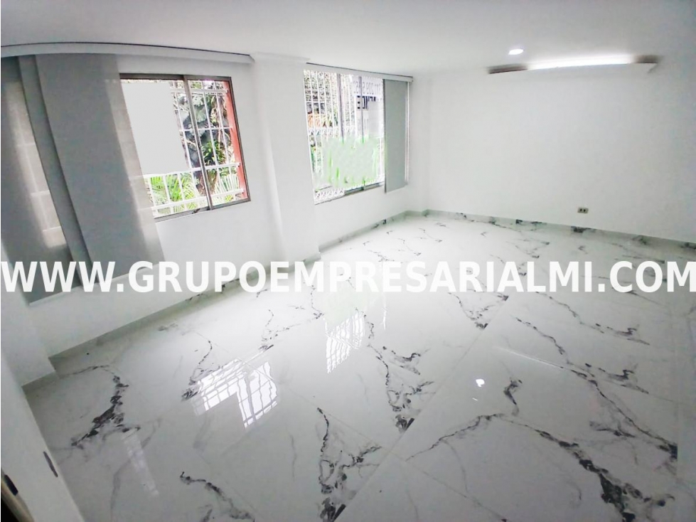 HERMOSO APARTAMENTO EN ARRIENDO - SECTOR SANTA TERESITA COD: 30860 — foto 4