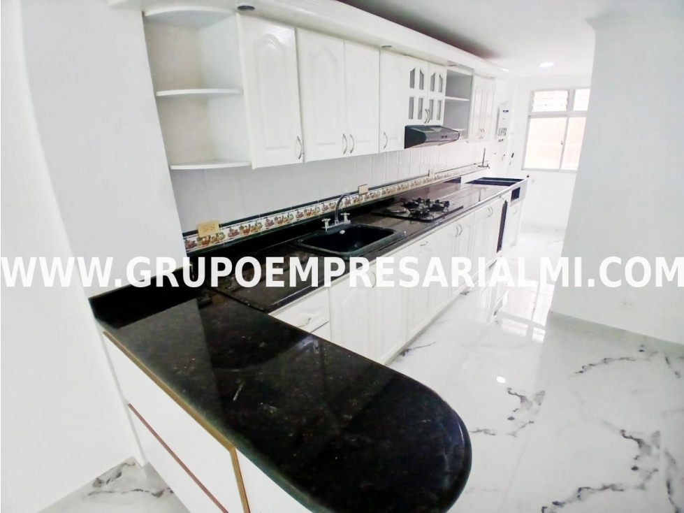 HERMOSO APARTAMENTO EN ARRIENDO - SECTOR SANTA TERESITA COD: 30860 — foto 5