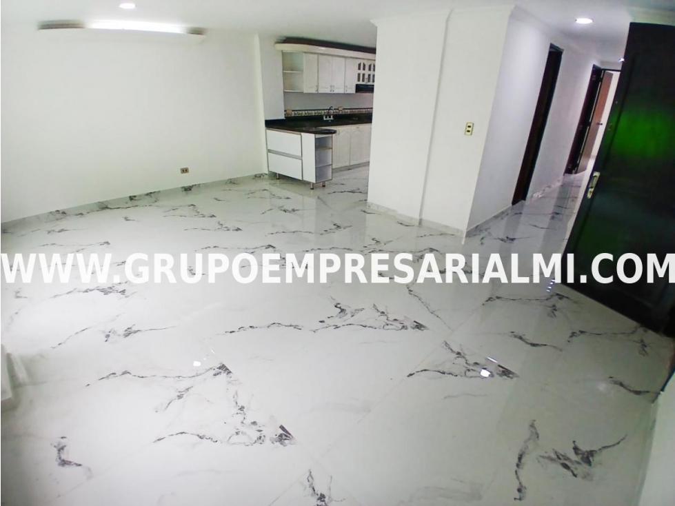 HERMOSO APARTAMENTO EN ARRIENDO - SECTOR SANTA TERESITA COD: 30860 — foto 3