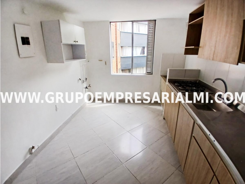 HERMOSO APARTAMENTO EN ARRIENDO - SECTOR LA PALMA COD: 30866 — foto 4