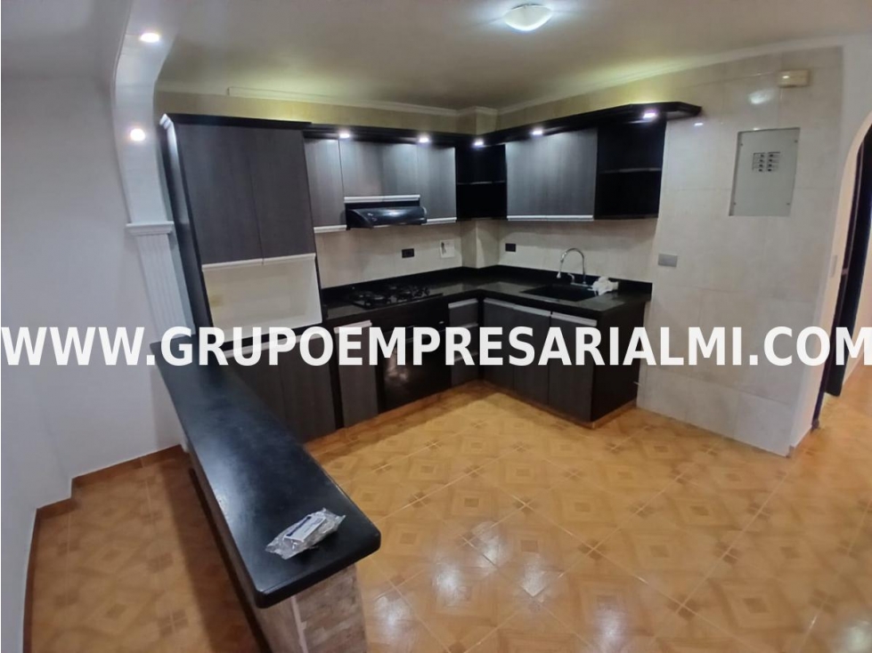 HERMOSO APARTAMENTO EN ARRIENDO - SECTOR CRISTOBAL COD: 30874 — foto 3