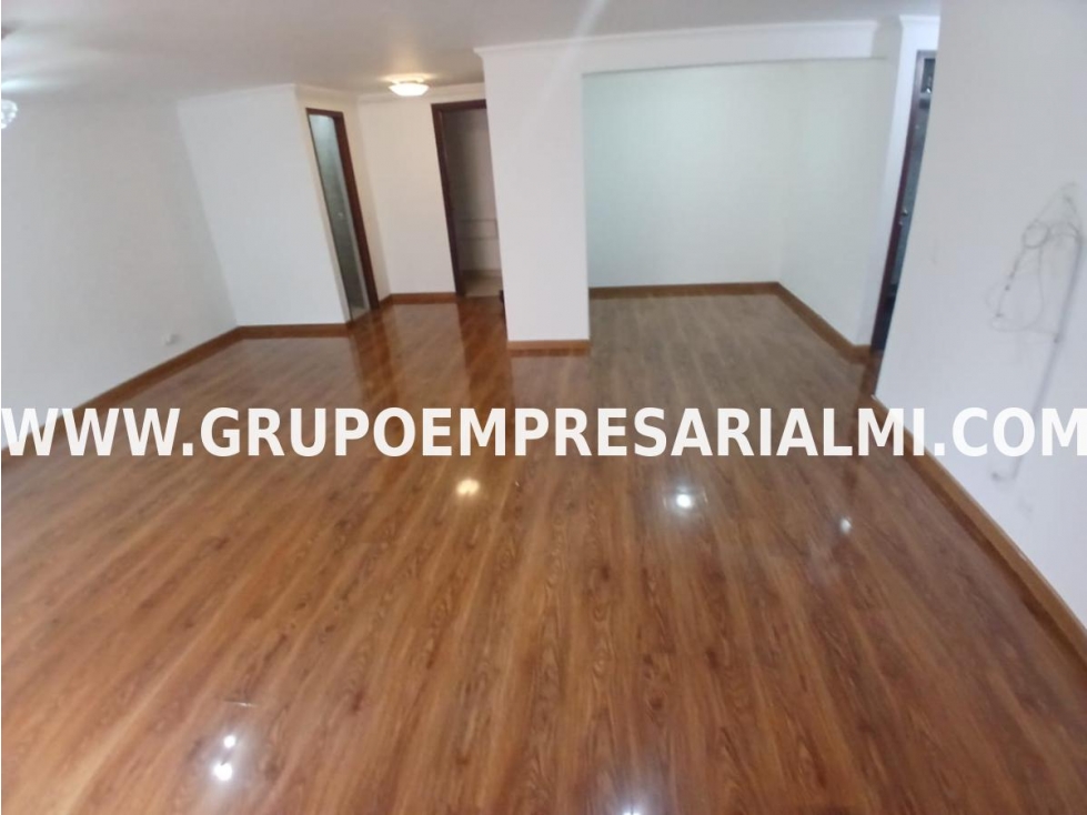HERMOSO APARTAMENTO EN ARRIENDO - SECTOR LA ABADÍA COD: 30934 — foto 5