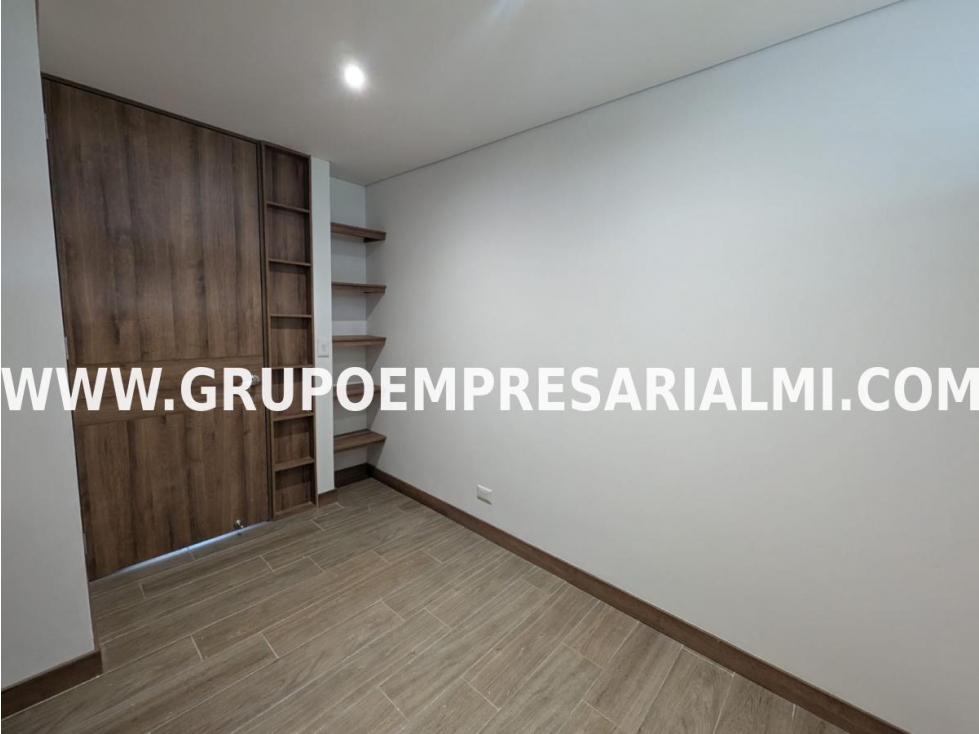 HERMOSO APARTAMENTO EN ARRIENDO - SECTOR EL POBLADO COD: 30799 — foto 5