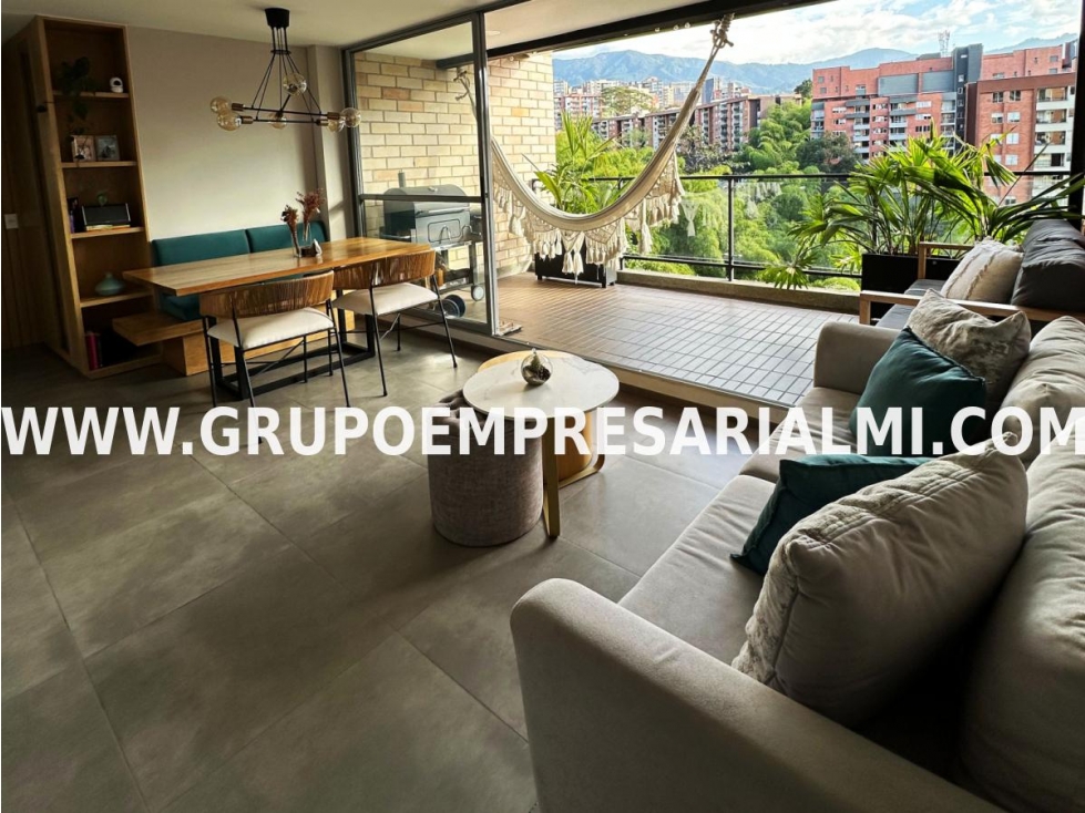 HERMOSO APARTAMENTO EN ARRIENDO - SECTOR URIBE ÁNGEL COD: 31021