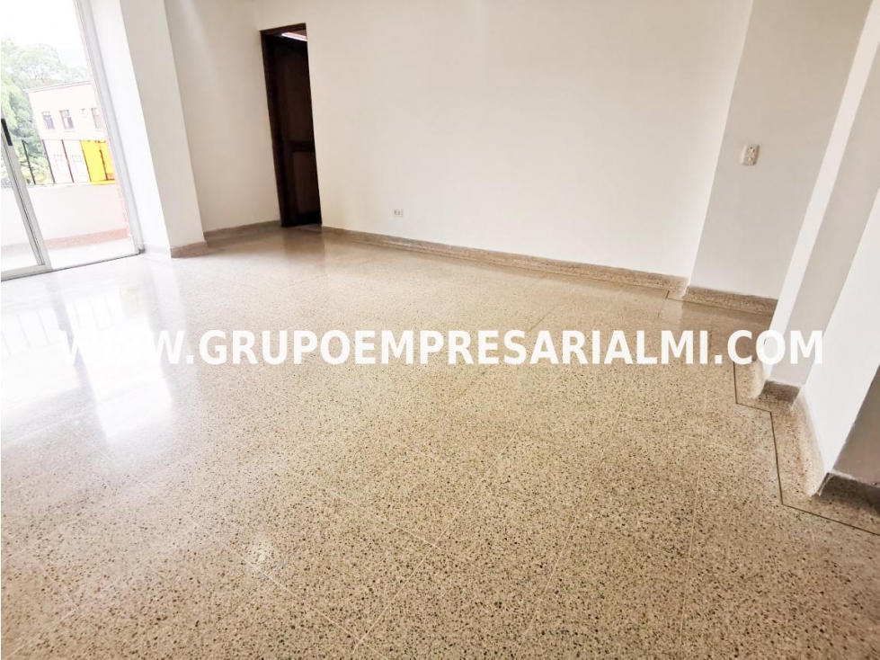 HERMOSO APARTAMENTO EN ARRIENDO - SECTOR EL PORTAL COD: 31440