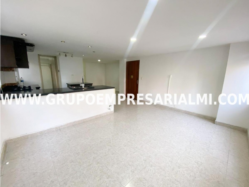 HERMOSO APARTAMENTO EN ARRIENDO - SECTOR LAURELES COD: 25647