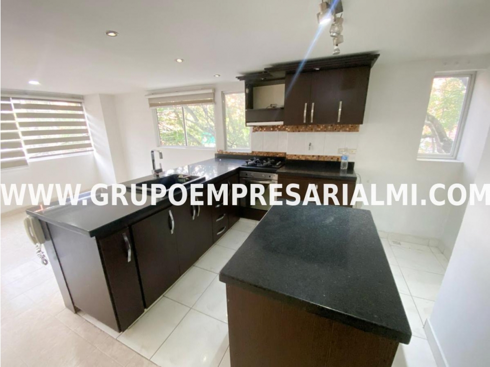 HERMOSO APARTAMENTO EN ARRIENDO - SECTOR LAURELES COD: 25647 — foto 3