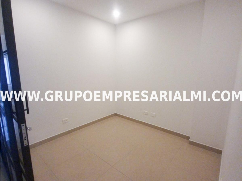 HERMOSO APARTAMENTO EN ARRIENDO - SECTOR LA CASTELLANA COD: 31593 — foto 5
