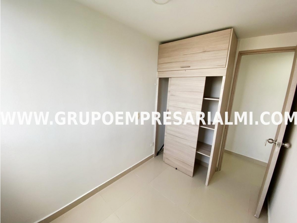 HERMOSO APARTAMENTO EN ARRIENDO - SECTOR LA TABLAZA COD: 31039 — foto 4