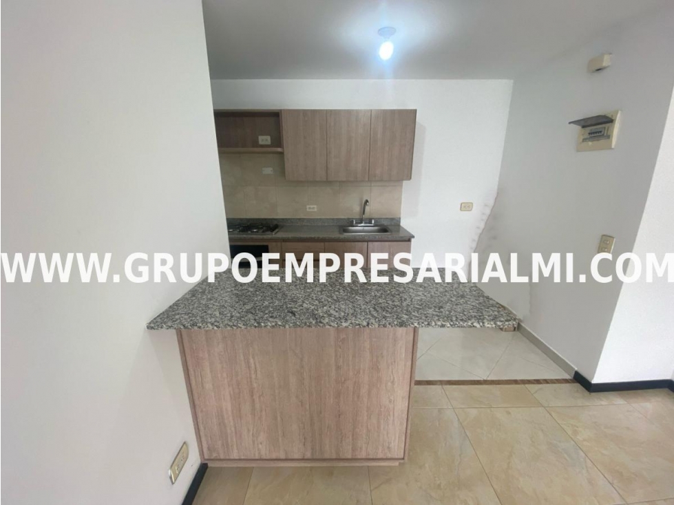 HERMOSO APARTAMENTO EN ARRIENDO - SECTOR CIUDAD DEL RIO COD: 31675 — foto 3