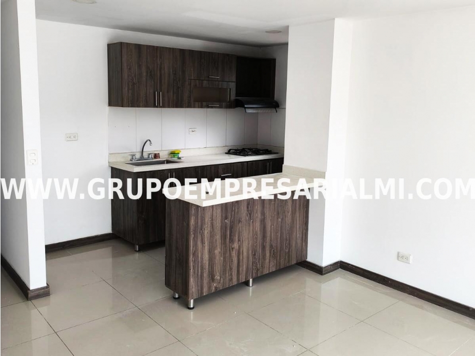 HERMOSO APARTAMENTO EN ARRIENDO - SECTOR LAURELES COD: 31692