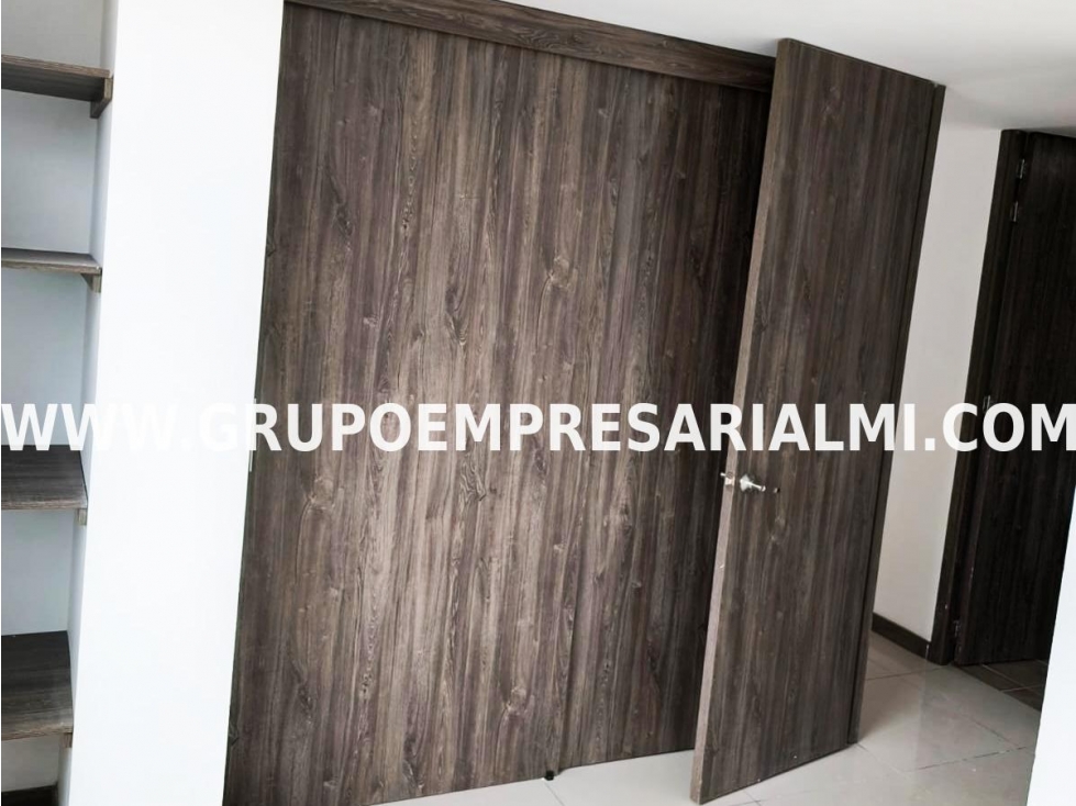HERMOSO APARTAMENTO EN ARRIENDO - SECTOR LAURELES COD: 31692 — foto 5
