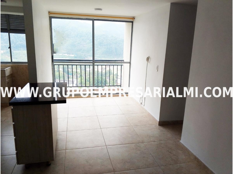 HERMOSO APARTAMENTO EN ARRIENDO - SECTOR LA TABLAZA COD: 31706