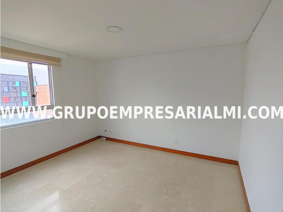 HERMOSO APARTAMENTO EN ARRIENDO - SECTOR LAURELES COD: 31717 — foto 5