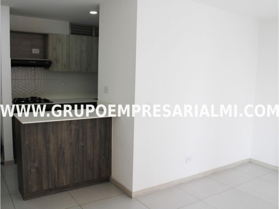HERMOSO APARTAMENTO EN ARRIENDO - SECTOR SAN DIEGO COD: 31686 — foto 6