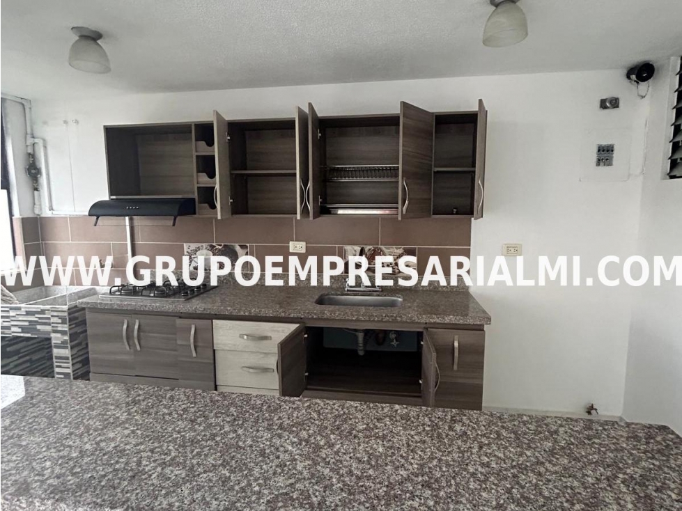 HERMOSO APARTAMENTO EN ARRIENDO - SECTOR LA AMÉRICA COD: 31778 — foto 2