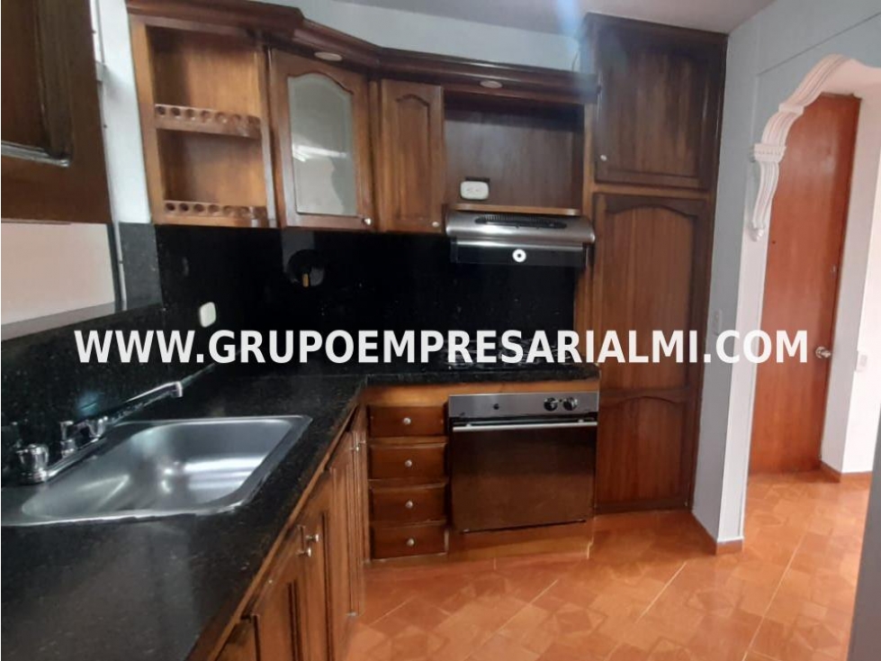 HERMOSO APARTAMENTO EN ARRIENDO - SECTOR CASTROPOL COD: 31787 — foto 4