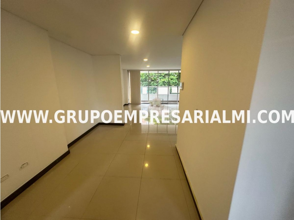 HERMOSO APARTAMENTO EN ARRIENDO - SECTOR LA CASTELLANA COD: 31808 — foto 3