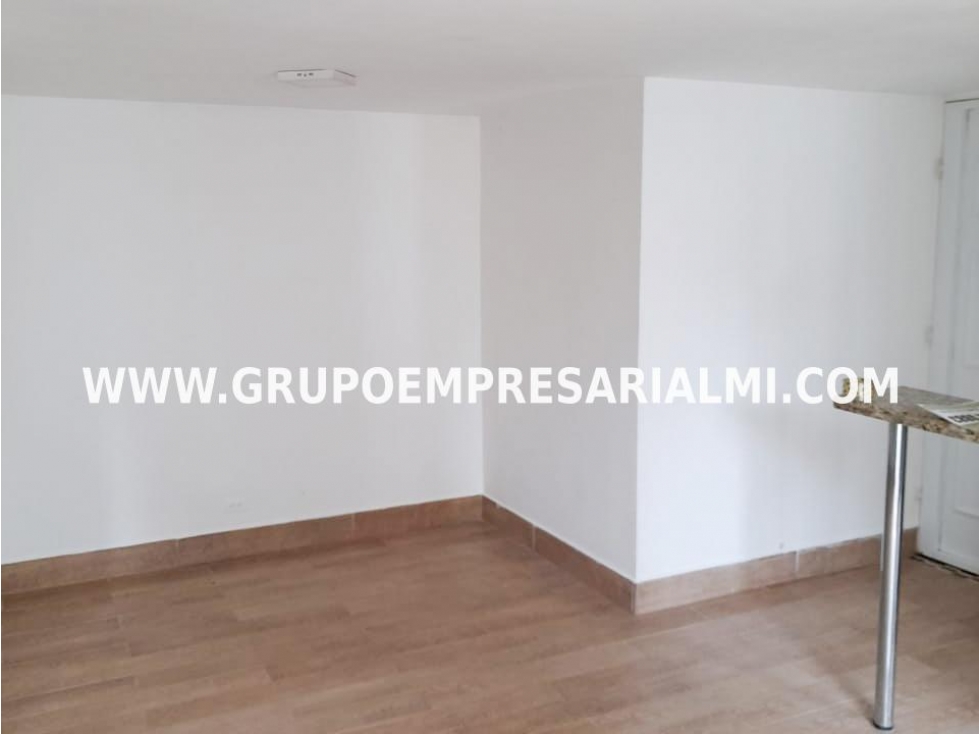 HERMOSO APARTAMENTO EN ARRIENDO - SECTOR TRAPICHE COD: 31745