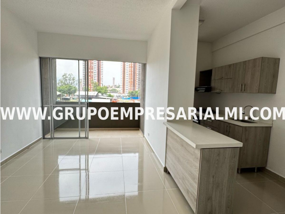 HERMOSO APARTAMENTO EN ARRIENDO - SECTOR SANTA ANA COD: 31850 — foto 2