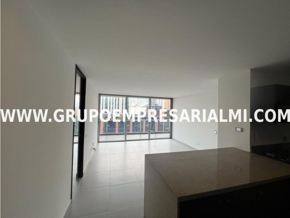 HERMOSO APARTAMENTO EN ARRIENDO - SECTOR MILLA DE ORO COD: 31941