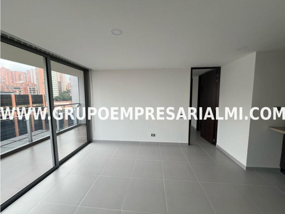 HERMOSO APARTAMENTO EN ARRIENDO - SECTOR MILLA DE ORO COD: 31941 — foto 3