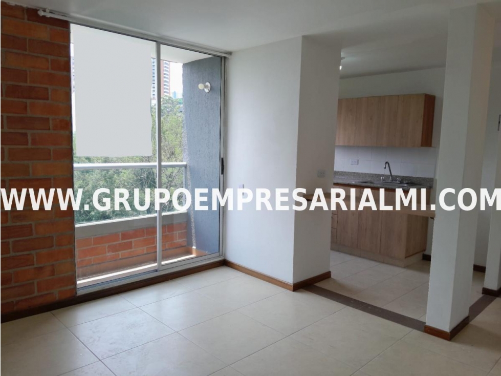 HERMOSO APARTAMENTO EN ARRIENDO - SECTOR CASTROPOL COD: 31372